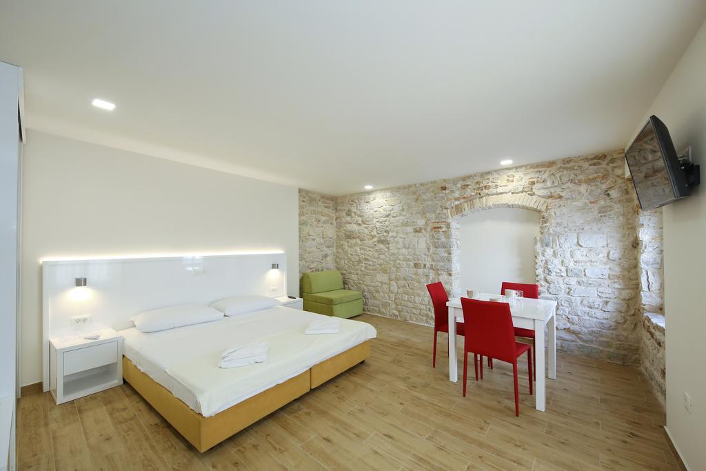 Idassa Atrium Rooms Zadar Exterior foto