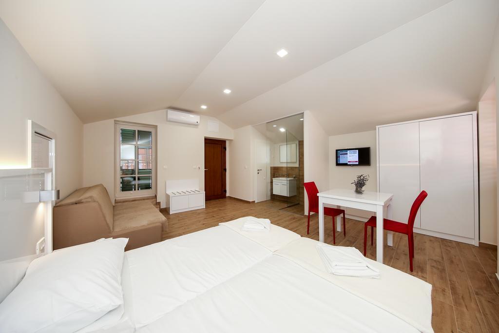 Idassa Atrium Rooms Zadar Exterior foto
