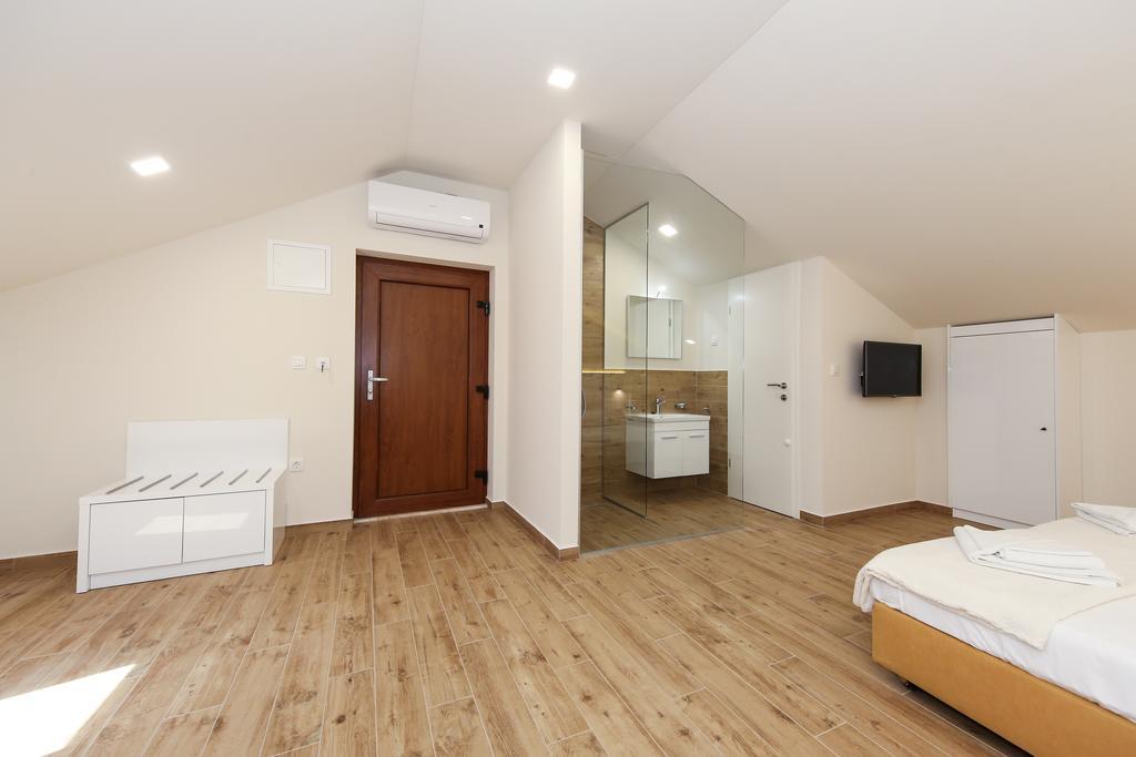 Idassa Atrium Rooms Zadar Exterior foto