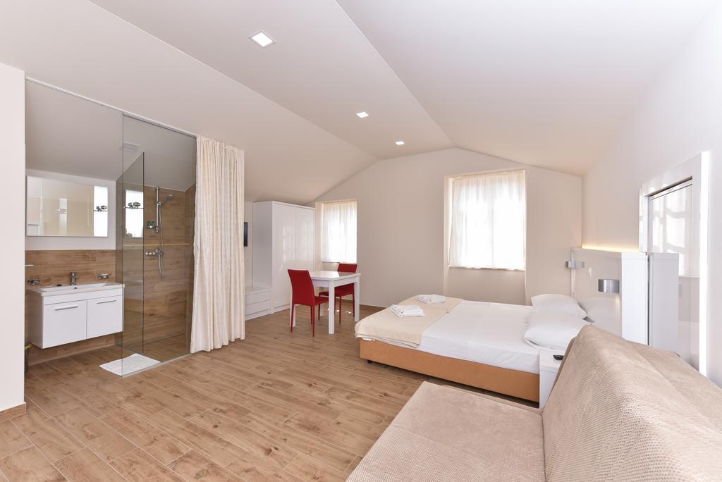 Idassa Atrium Rooms Zadar Exterior foto