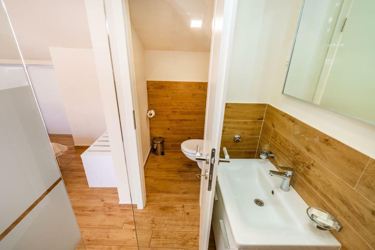 Idassa Atrium Rooms Zadar Exterior foto