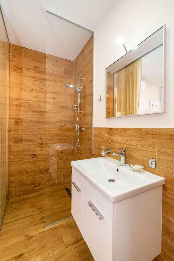 Idassa Atrium Rooms Zadar Exterior foto